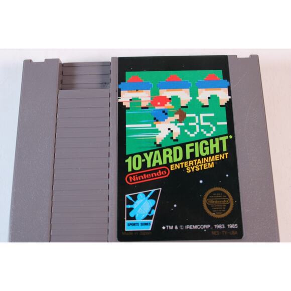 10-Yard Fight (Nintendo Entertainment System, 1985) NES Tested Working 3 Screw - Picture 7 of 8